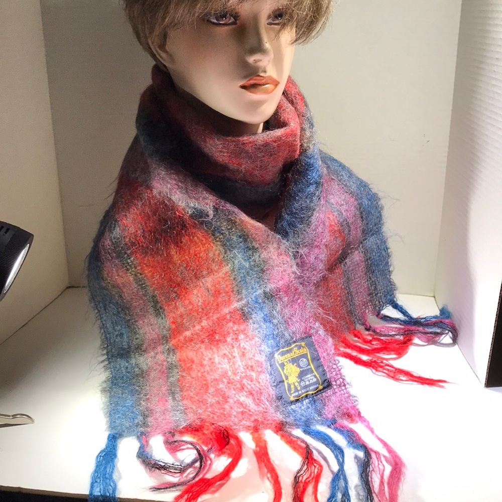 Vintage 80’s Queen of Scots mohair scarf 62”